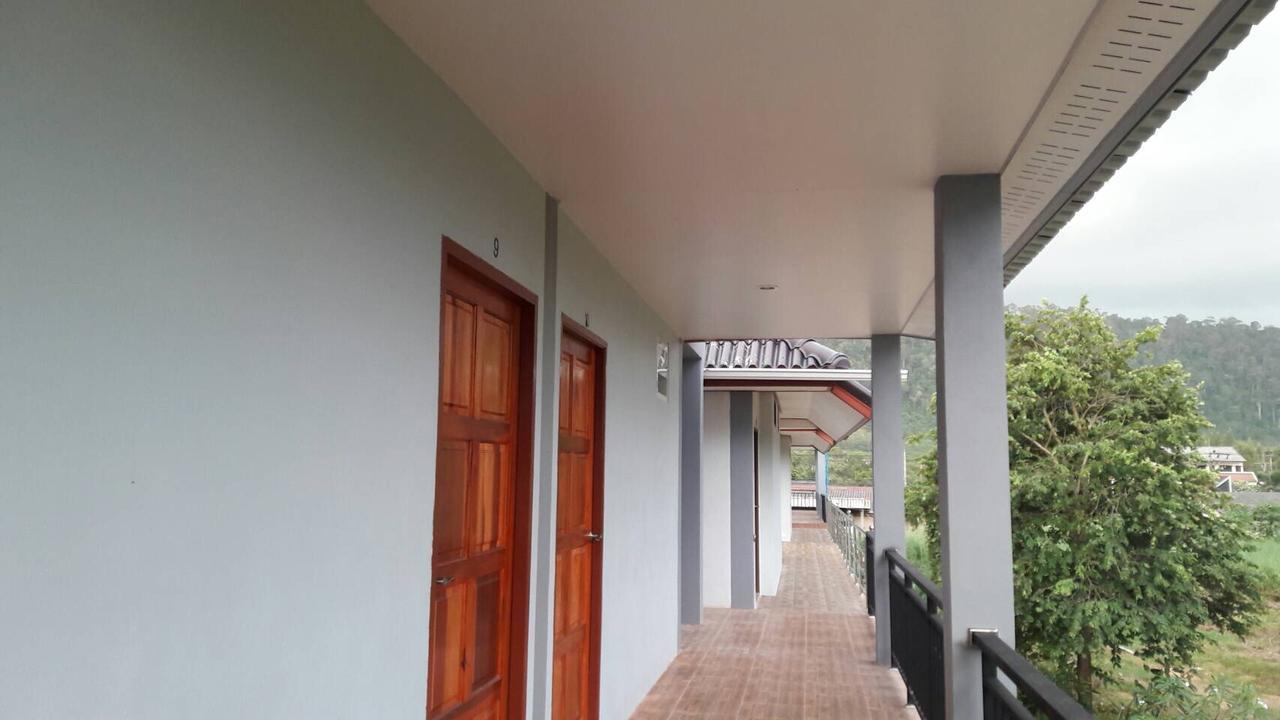 Tamarind Lanta Resort Ko Lanta Extérieur photo