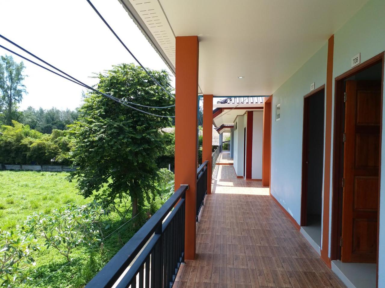 Tamarind Lanta Resort Ko Lanta Extérieur photo