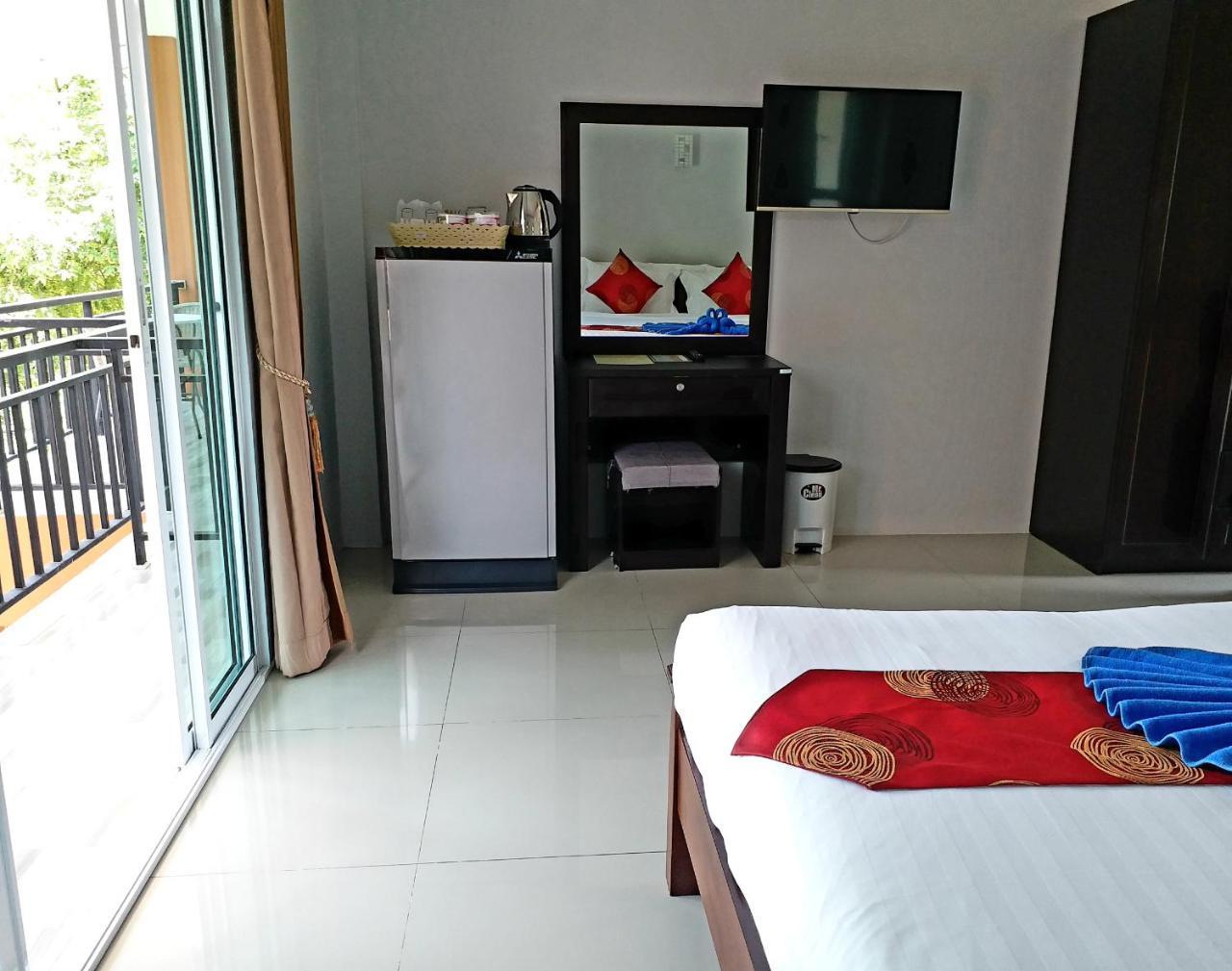 Tamarind Lanta Resort Ko Lanta Extérieur photo