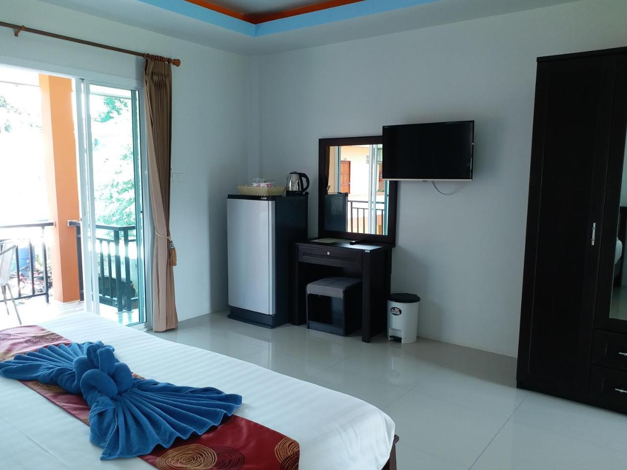 Tamarind Lanta Resort Ko Lanta Extérieur photo