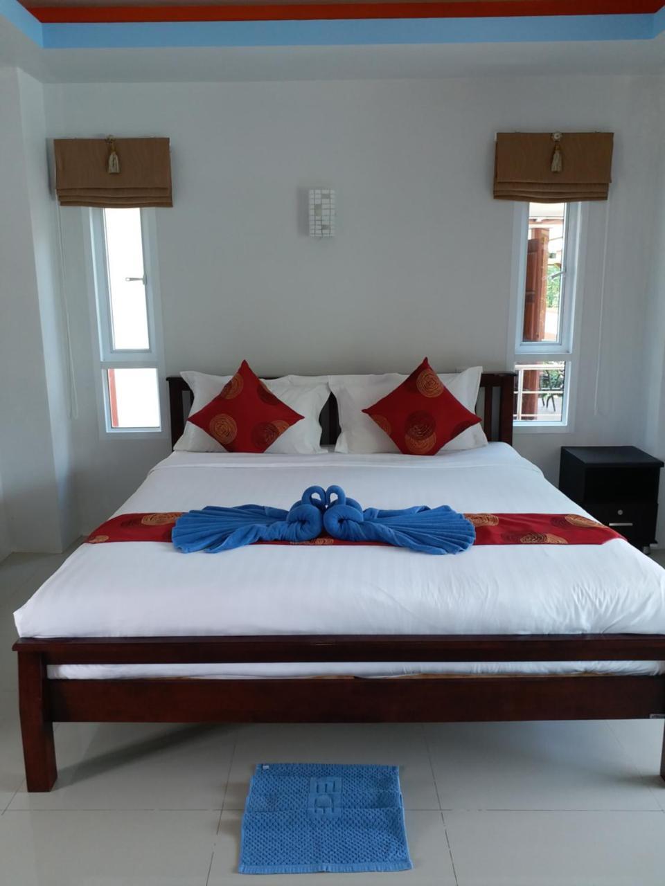 Tamarind Lanta Resort Ko Lanta Extérieur photo